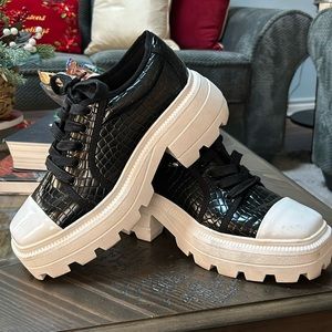 Katy Perry platform sneakers